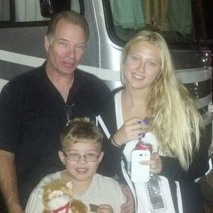 Meet your Posher, Lee